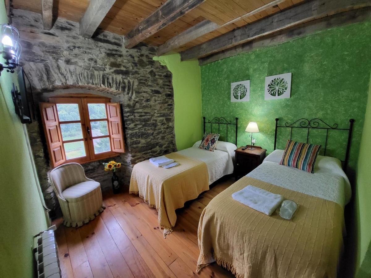 Hotel Rural La Carcel Murias de Paredes Bagian luar foto