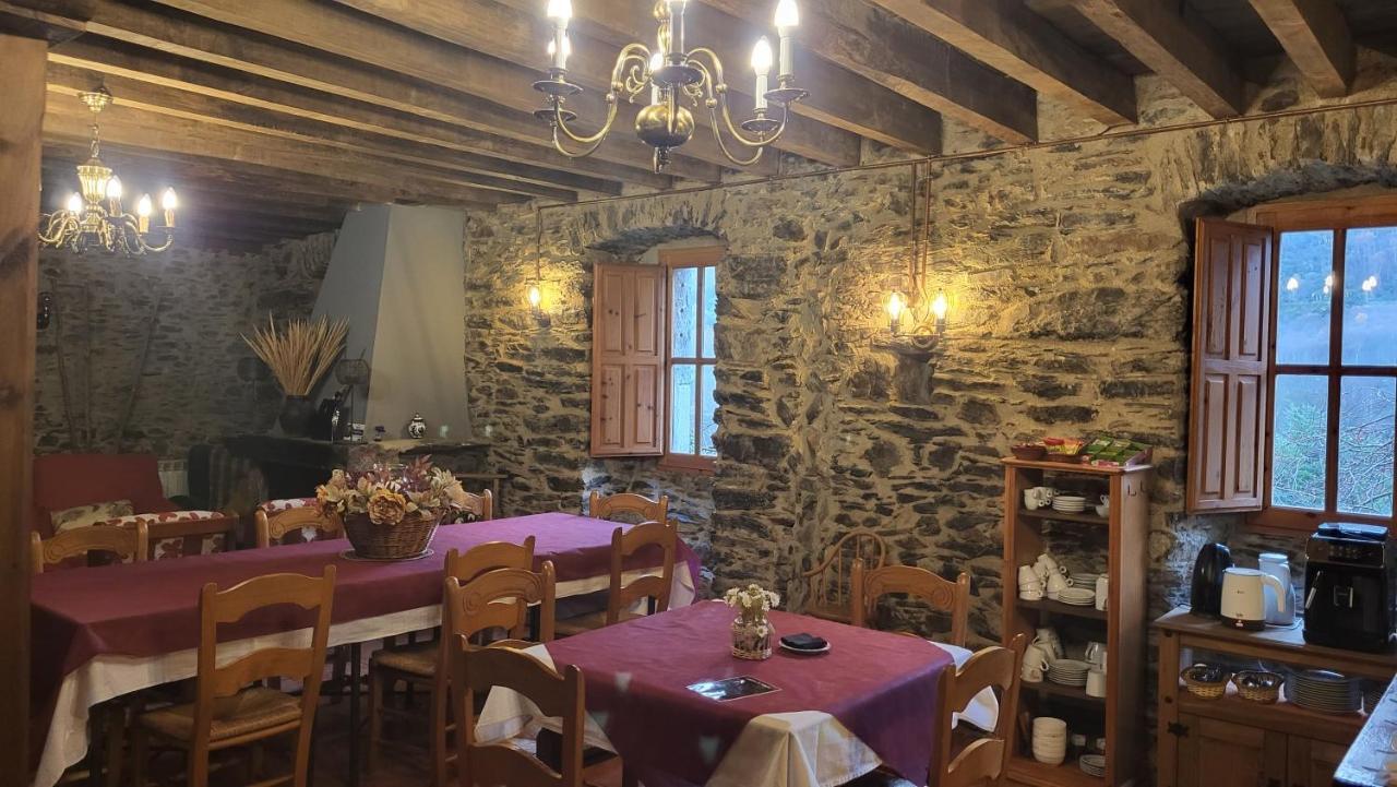 Hotel Rural La Carcel Murias de Paredes Bagian luar foto