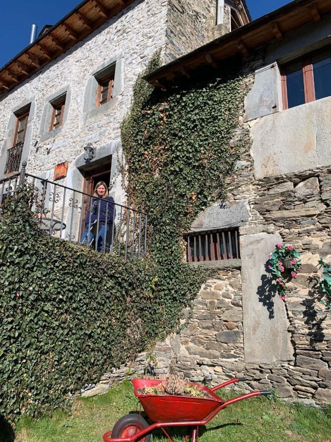 Hotel Rural La Carcel Murias de Paredes Bagian luar foto